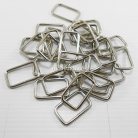 ห่วงเหล็กสี่เหลี่ยม ขนาด 1.2 นิ้ว บรรจุ 20 อัน สีนิเกิ้ล