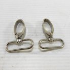 คอหมาโลหะ แฟชั่น ขนาด 3.8x5.5 cm  บรรจุ 2 อัน สีนิเกิ้ล