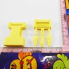 ตัวล็อคสายก้ามปูสี่เหลี่ยม พลาสติก ขนาด 1/2 นิ้ว (4 หุน) บรรจุ 400 อัน สีเหลือง รูป 3