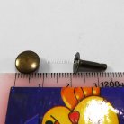 ตะปูย้ำหน้าเดียว หน้ากว้าง 8 มิล ขนาดขายาว 12 mm  บรรจุ 100 ชุด สีทองรมดำ รูป 3