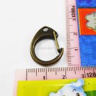 คอหมาโลหะ ตัวซี ขนาด 1.88x2.42 cm  บรรจุ 100 อัน สีทองรมดำ รูป 3