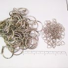 ห่วงพวงกุญแจ พร้อมโซ่ข้อต่อสามเหลี่ยม ขนาด 2.5 cm  บรรจุ 100 อัน สีนิเกิ้ล