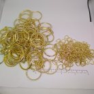 ห่วงพวงกุญแจ พร้อมโซ่ข้อต่อสามเหลี่ยม ขนาด 2.5 cm  บรรจุ 100 อัน สีทอง