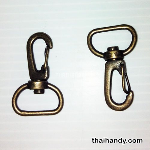 คอหมาโลหะ ตัวซี ขนาด 2x4.32 cm  บรรจุ 10 อัน สีทองรมดำ รูปเต็ม