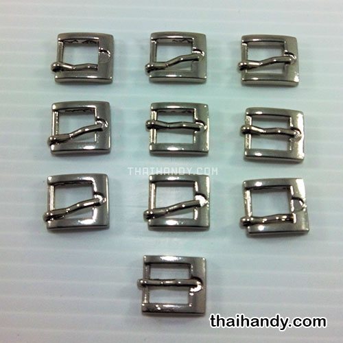 หัวเข็มขัดสี่เหลี่ยม โลหะ ขนาด 1 X1.1 cm  บรรจุ 10 อัน สีนิเกิ้ล รูปเต็ม