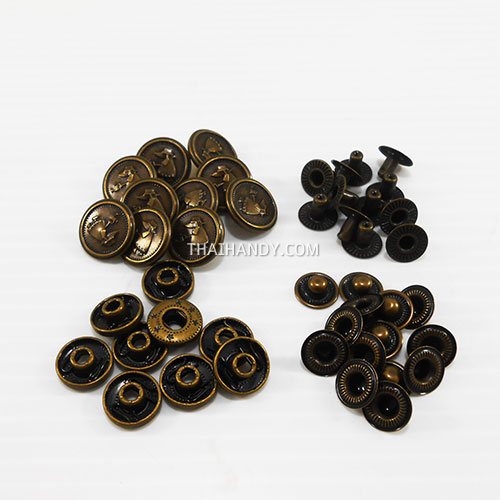 กระดุมแป๊กเหล็ก ขนาดแฟนซี (vt5) บรรจุ 10 ชุด สีทองรมดำ รูปเต็ม