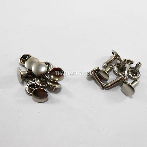 ตะปูย้ำสองหน้า หน้ากว้าง 8 มิล ขนาดขายาว 12 mm  บรรจุ 10 ชุด สีนิเกิ้ล รูปเต็ม