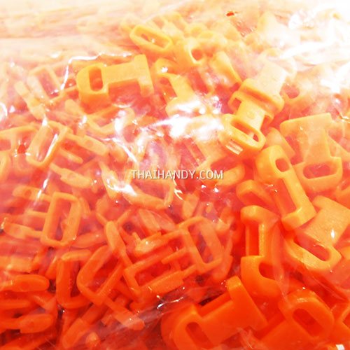 ตัวล็อคสายก้ามปูสี่เหลี่ยม พลาสติก ขนาด 3/8 นิ้ว (3 หุน) บรรจุ 100 อัน สีส้ม รูปเต็ม