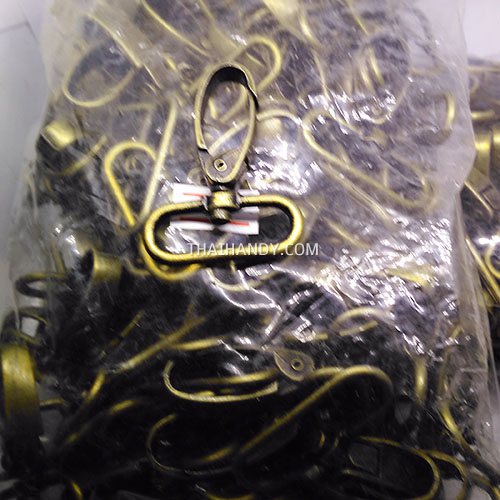 คอหมาโลหะ แฟชั่น ขนาด 3x4.5 cm  บรรจุ 100 อัน สีทองรมดำ รูปเต็ม